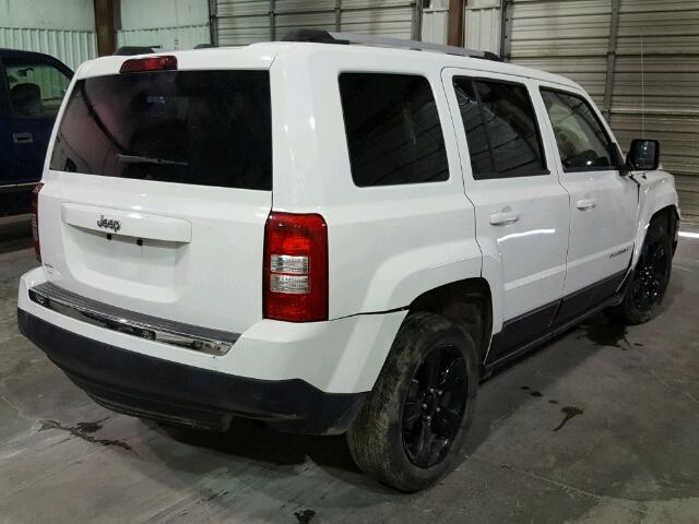 0K0602144768 - 2012 JEEP PATRIOT LA WHITE photo 4