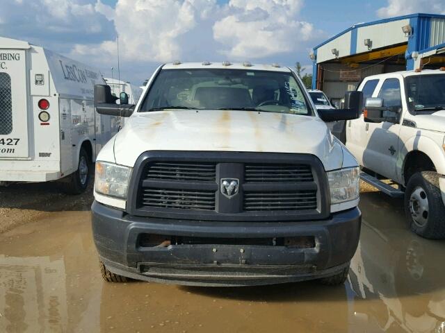 3C7WDSBL5CG319513 - 2012 DODGE RAM 3500 WHITE photo 9