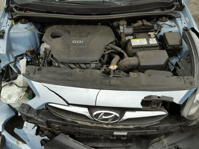 KMHCT4AE9DU556615 - 2013 HYUNDAI ACCENT BLUE photo 7