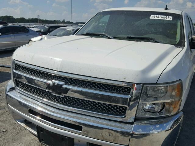 3GCPKSE74CG220123 - 2012 CHEVROLET SILVERADO WHITE photo 2