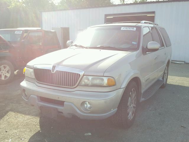 5LMEU27R31LJ11144 - 2001 LINCOLN NAVIGATOR 金色 照片 2
