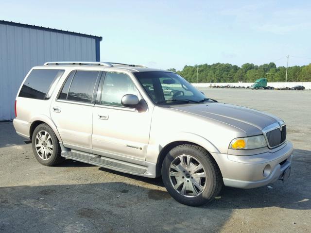 5LMEU27R31LJ11144 - 2001 LINCOLN NAVIGATOR 金色 照片 9