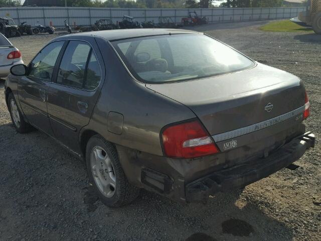 1N4DL01D3YC136682 - 2000 NISSAN ALTIMA XE BROWN photo 3