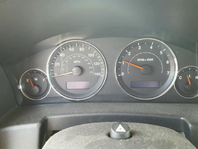 1J8HG48K26C346322 - 2006 JEEP COMMANDER SILVER photo 8