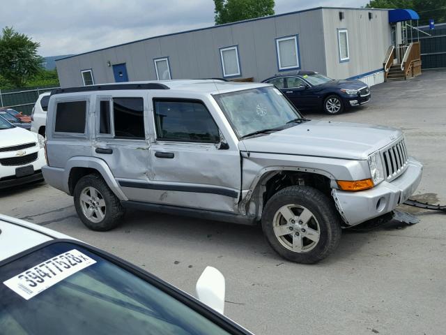 1J8HG48K26C346322 - 2006 JEEP COMMANDER SILVER photo 9