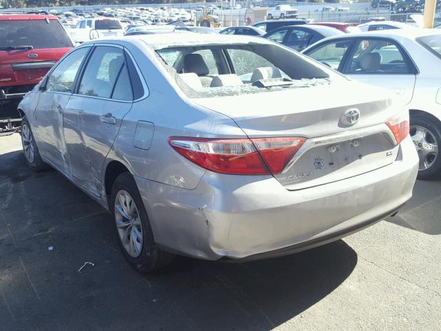 4T4BF1FK6GR532685 - 2016 TOYOTA CAMRY LE SILVER photo 3