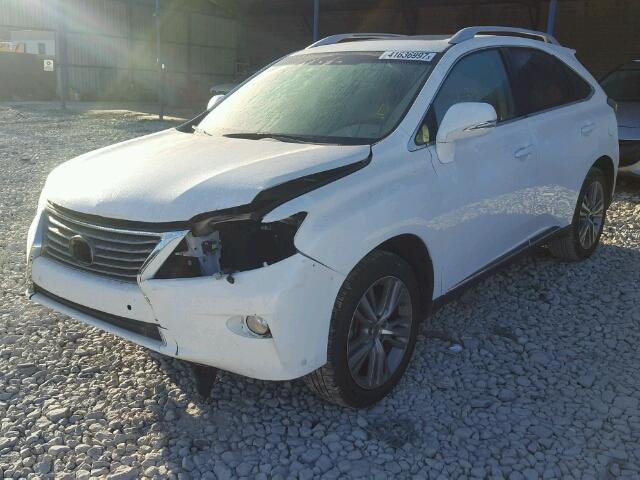 2T2ZK1BA5FC204588 - 2015 LEXUS RX WHITE photo 2