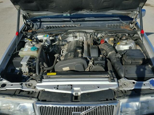 YV1KS960XW1132498 - 1998 VOLVO S90 SILVER photo 7