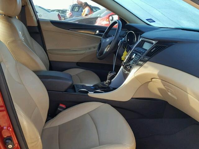 5NPEC4AB2BH305784 - 2011 HYUNDAI SONATA SE 红色 照片 5