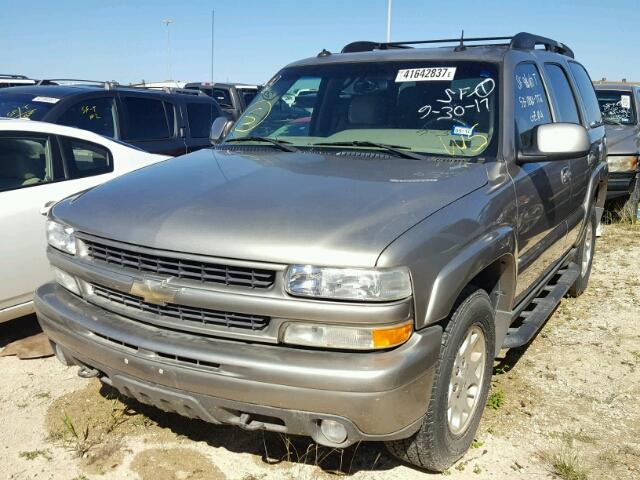 1GNEK13Z43R267987 - 2003 CHEVROLET TAHOE K150 SILVER photo 2