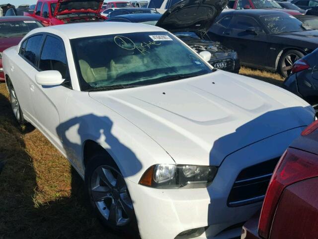 2B3CL3CG0BH544125 - 2011 DODGE CHARGER WHITE photo 1