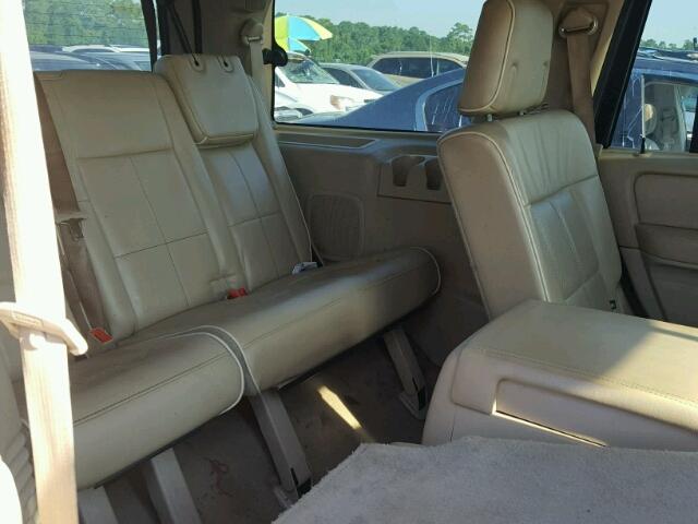 5LMFU27539EJ02199 - 2009 LINCOLN NAVIGATOR Weiß Foto 6