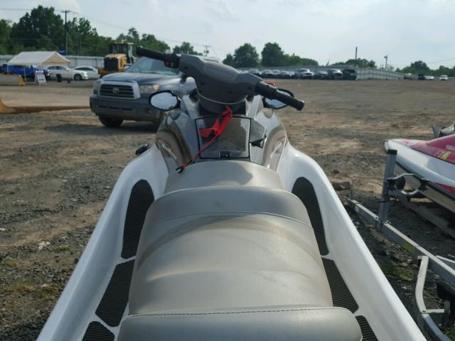 USYAMA1791C010 - 2010 YAMAHA MARINE LOT WHITE photo 5