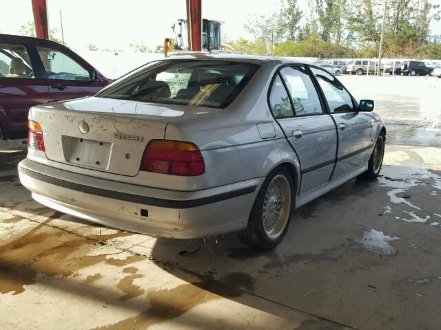 WBADM6347YGU24699 - 2000 BMW 528 I AUTO SILVER photo 4