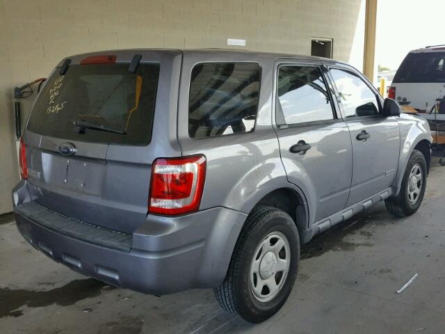 1FMCU02Z98KB15415 - 2008 FORD ESCAPE SILVER photo 4