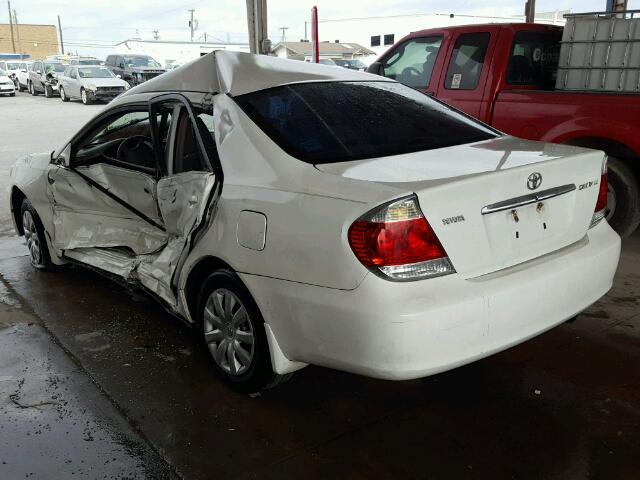 4T1BE32K55U549022 - 2005 TOYOTA CAMRY WHITE photo 3