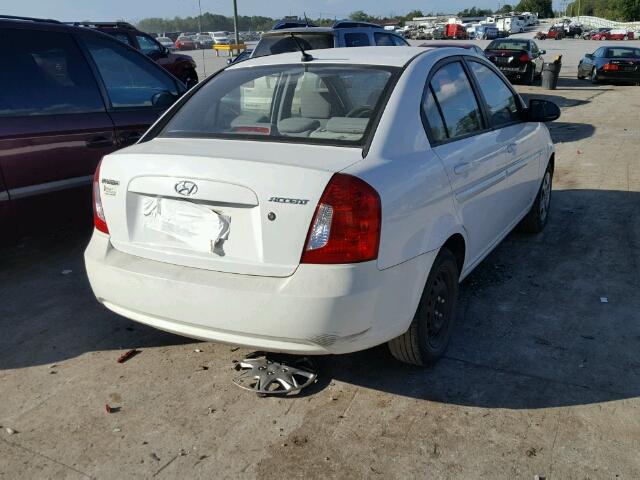 KMHCN46CX9U370445 - 2009 HYUNDAI ACCENT GLS WHITE photo 4