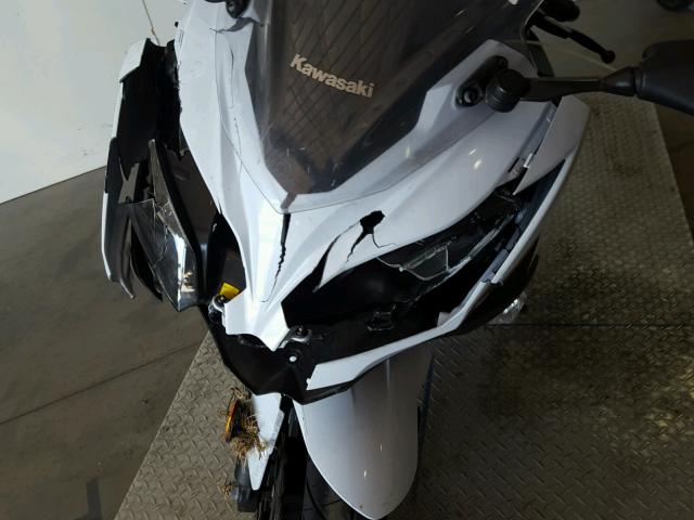 JKAEX8A18EA009063 - 2014 KAWASAKI EX300 A WHITE photo 9