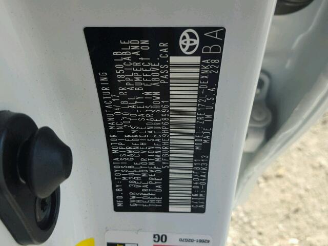 5YFBURHE9HP689961 - 2017 TOYOTA COROLLA WHITE photo 10