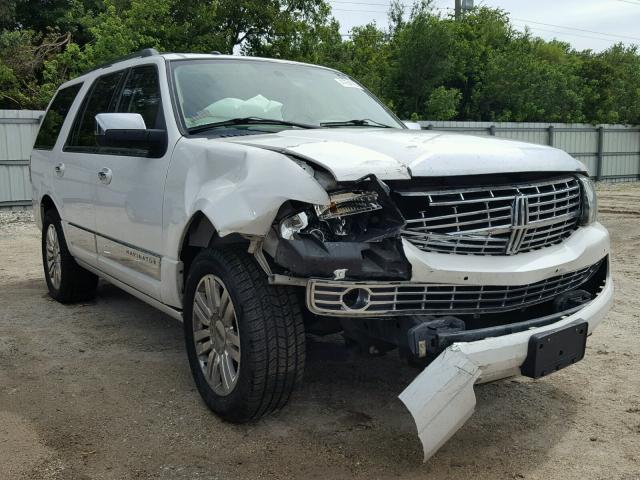 5LMJJ2J56DEL02272 - 2013 LINCOLN NAVIGATOR Weiß Foto 1