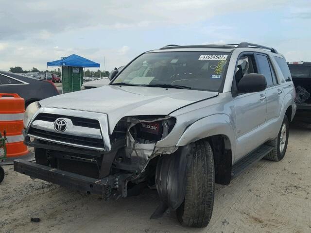 JTEZU14R18K017962 - 2008 TOYOTA 4RUNNER SR SILVER photo 2