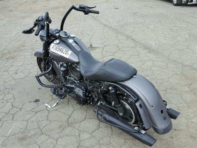 1HD1KVC22HB656370 - 2017 HARLEY-DAVIDSON FLHRXS GRAY photo 3