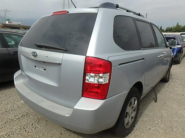 KNDMB133076131458 - 2007 KIA SEDONA EX SILVER photo 4