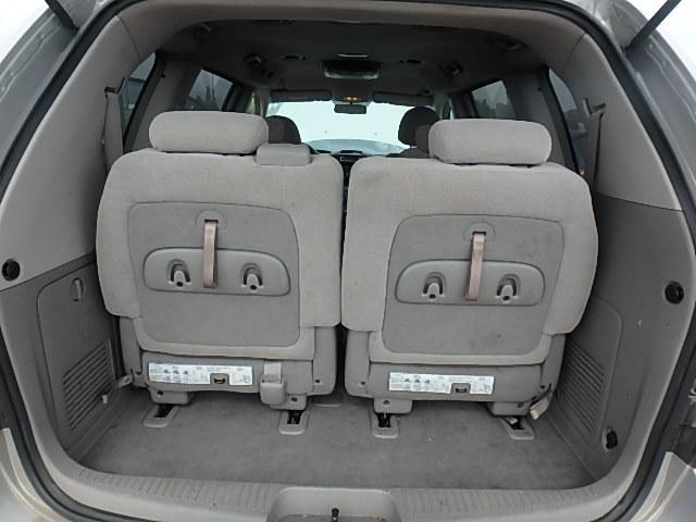 KNDMB133076131458 - 2007 KIA SEDONA EX SILVER photo 9