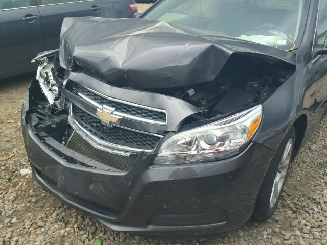 1G11C5SA7DF337128 - 2013 CHEVROLET MALIBU 1LT ნაცრისფერი ფოტო 9
