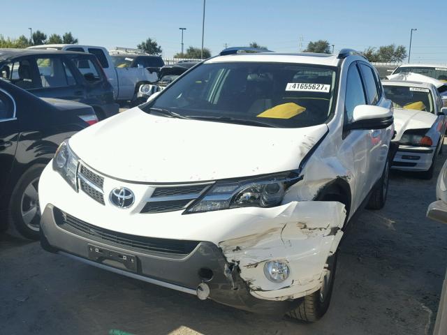 2T3WFREVXFW215794 - 2015 TOYOTA RAV4 XLE WHITE photo 2