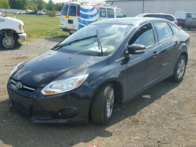 1FADP3F25EL449483 - 2014 FORD FOCUS SE BLACK photo 2