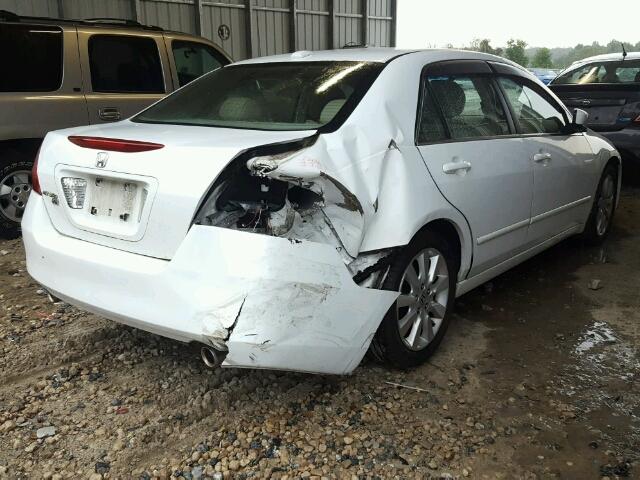 1HGCM66527A070953 - 2007 HONDA ACCORD WHITE photo 4