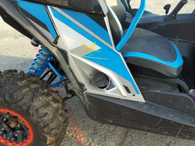 3JBPWAP28GJ000589 - 2016 CAN-AM MAVERICK 1 BLUE photo 9