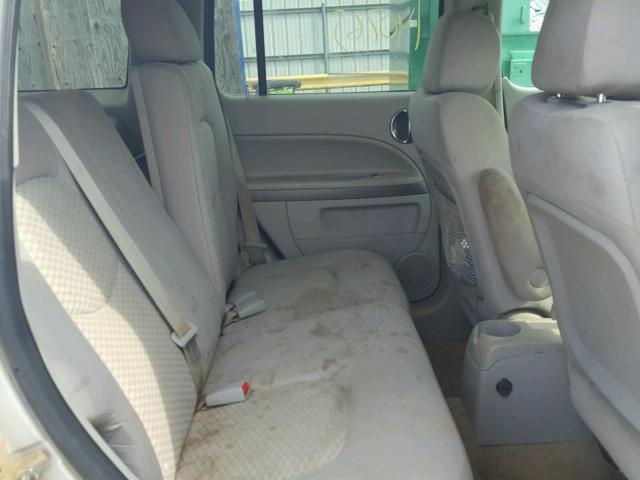 3GNBAADB8AS524828 - 2010 CHEVROLET HHR LS SILVER photo 6