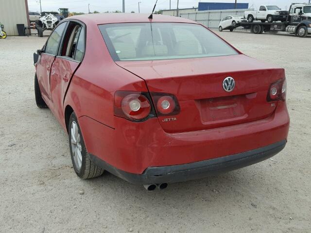 3VWRX7AJ4AM158369 - 2010 VOLKSWAGEN JETTA SE 红色 照片 3