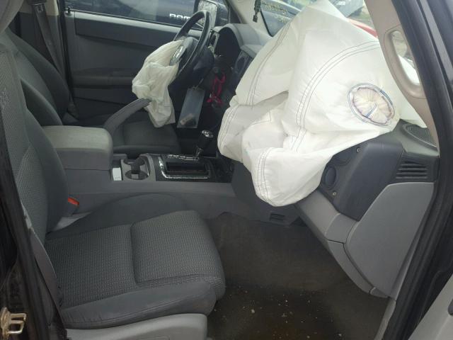 1J8HG48K57C619285 - 2007 JEEP COMMANDER BLACK photo 5