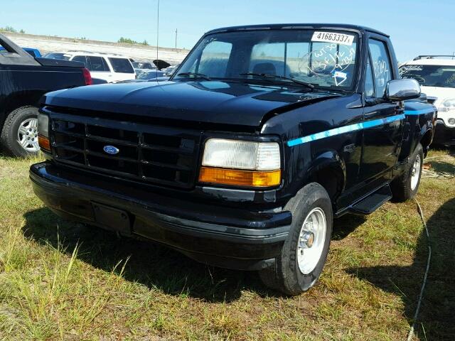 1FTCF15N2NKA77874 - 1992 FORD F150 BLACK photo 2