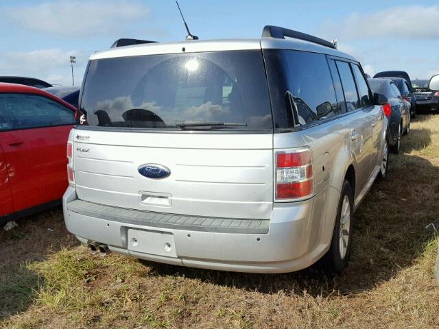 2FMGK5BC2BBD22665 - 2011 FORD FLEX SILVER photo 4