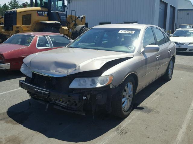 KMHFC46F86A078707 - 2006 HYUNDAI AZERA SE TAN photo 2