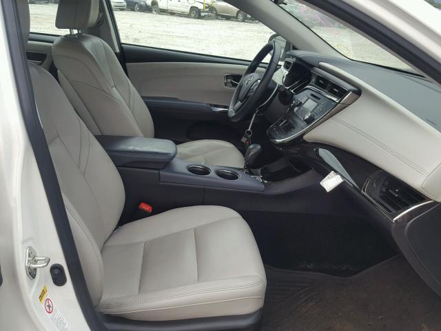 4T1BK1EB1EU134370 - 2014 TOYOTA AVALON BAS Weiß Foto 5