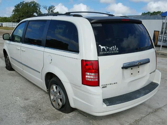 2A4RR8D11AR393930 - 2010 CHRYSLER TOWN & COU WHITE photo 3