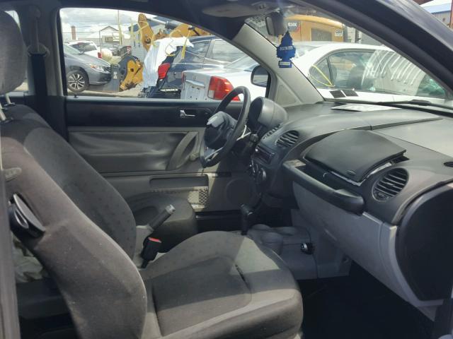 3VWBC21C0XM468836 - 1999 VOLKSWAGEN NEW BEETLE 黑色 照片 5