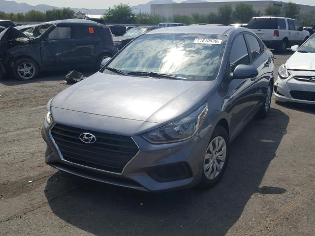 3KPC24A31JE030205 - 2018 HYUNDAI ACCENT SEL GRAY photo 2