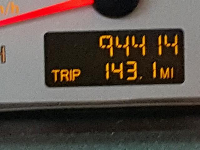 1G8AV12F64Z107840 - 2004 SATURN ION LEVEL BLACK photo 8