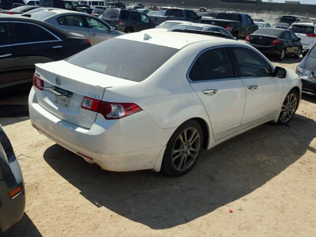 JH4CU26679C032642 - 2009 ACURA TSX WHITE photo 4