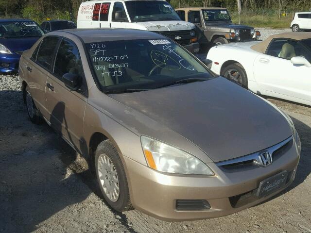 1HGCM56157A013637 - 2007 HONDA ACCORD GOLD photo 1