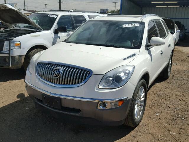 5GALVBED8AJ125864 - 2010 BUICK ENCLAVE CX WHITE photo 2