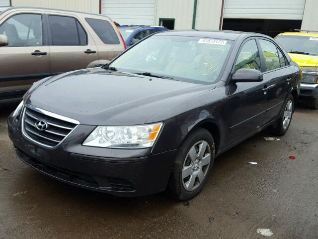 5NPET46F49H460259 - 2009 HYUNDAI SONATA CHARCOAL photo 2