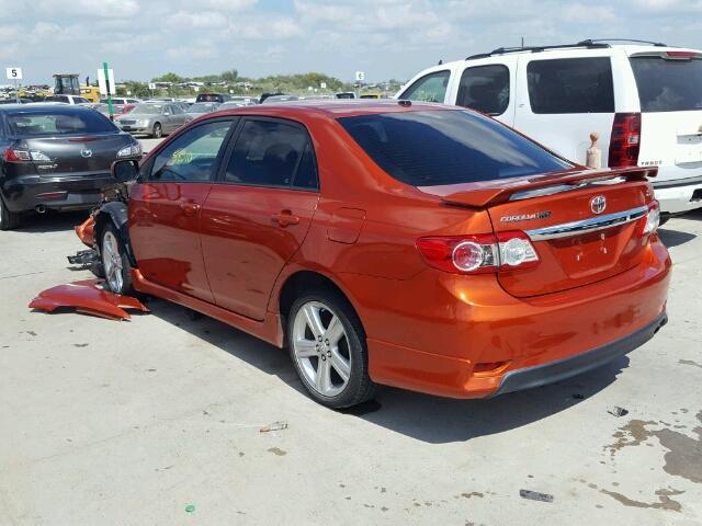 2T1BU4EE8DC095895 - 2013 TOYOTA COROLLA ORANGE photo 3