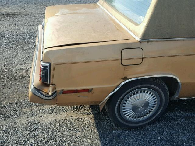 1C3BC51D0FG222444 - 1985 CHRYSLER LEBARON 金色 照片 9